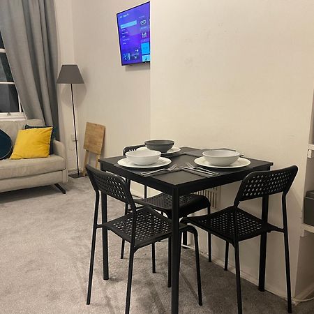 Tooting Lodge London - Cosy 2 Bedroom House With Garden, 5 Mins Walk To Tube Station Zewnętrze zdjęcie