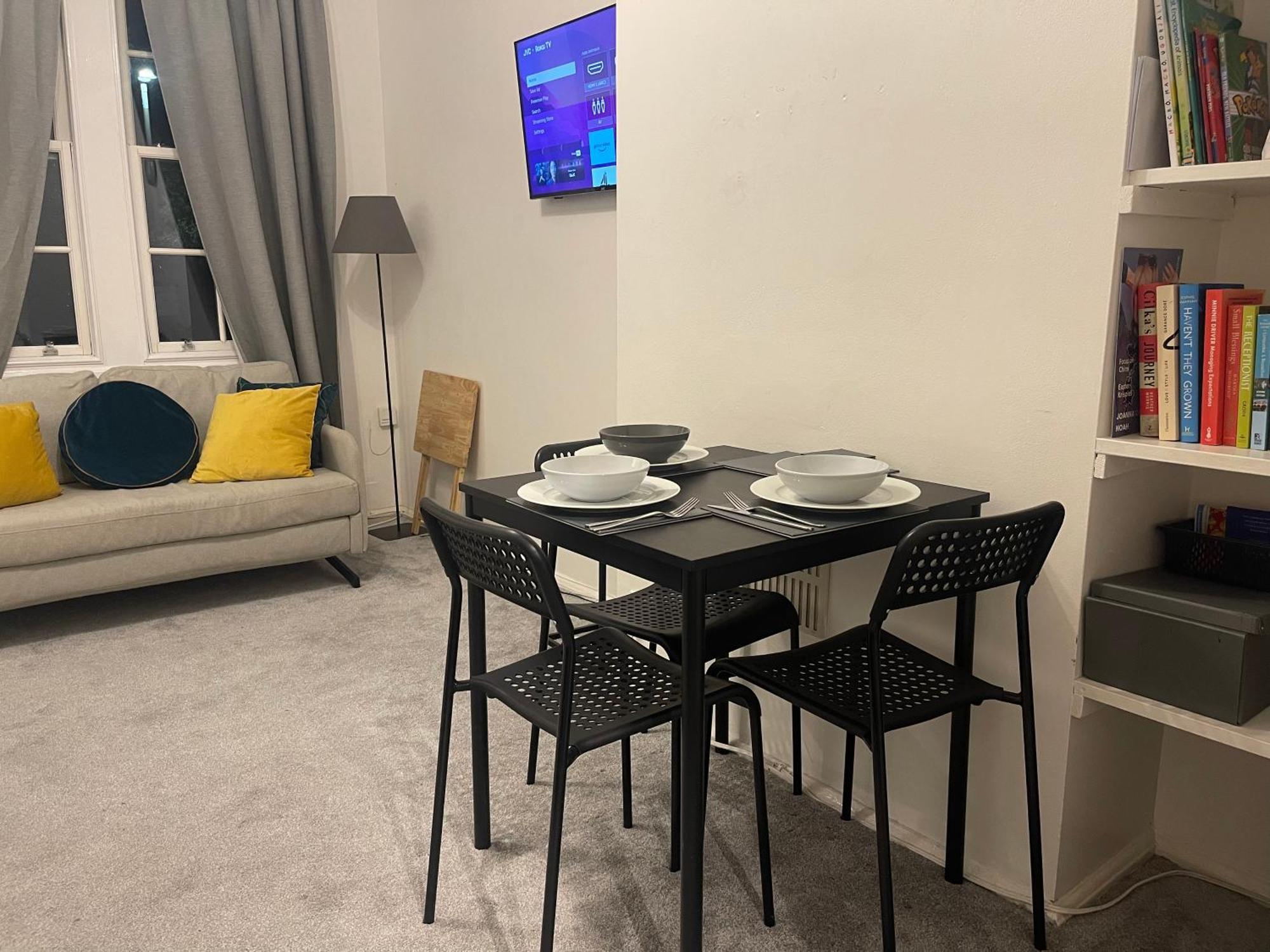 Tooting Lodge London - Cosy 2 Bedroom House With Garden, 5 Mins Walk To Tube Station Zewnętrze zdjęcie