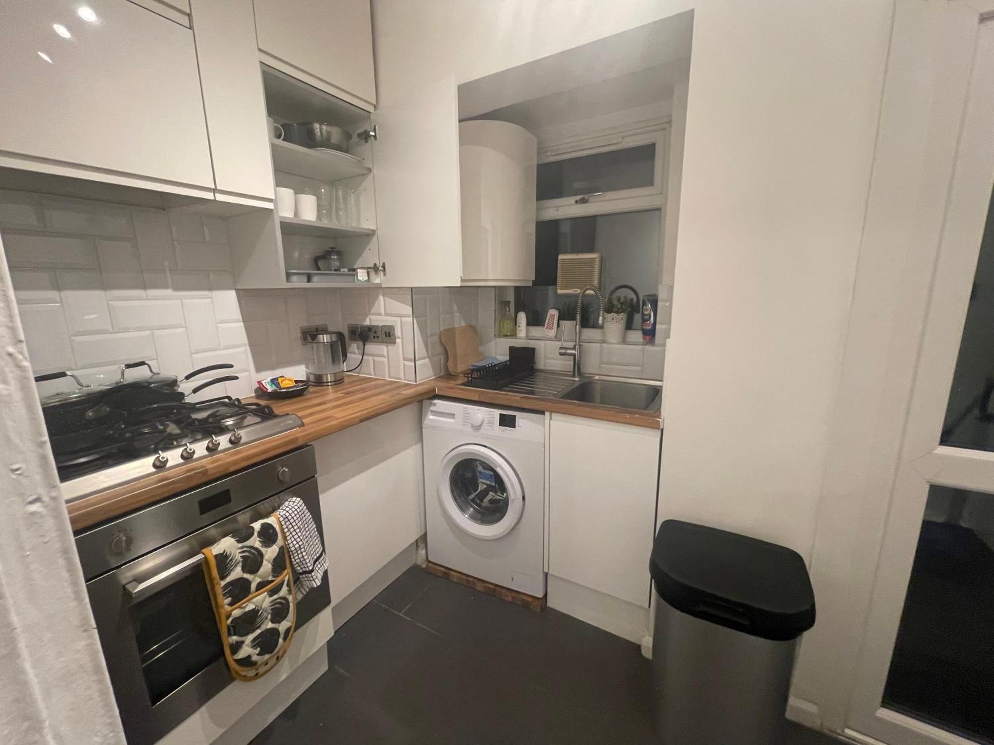 Tooting Lodge London - Cosy 2 Bedroom House With Garden, 5 Mins Walk To Tube Station Zewnętrze zdjęcie